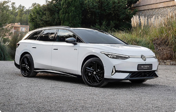 2025 Volkswagen ID.7 Tourer Review înșirate auton (Electric Wagon)